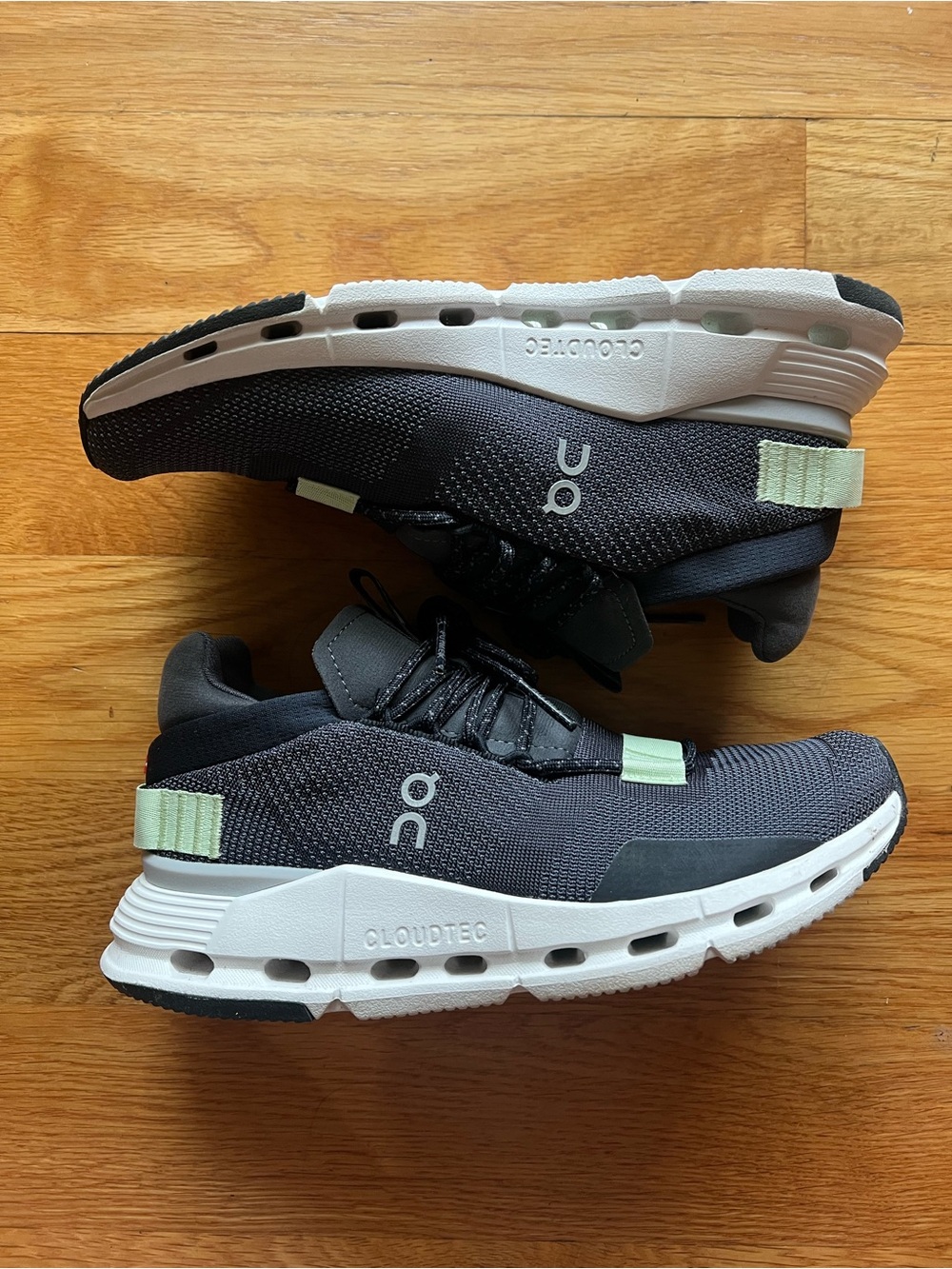 On Running Women’s 6 Cloudnova Eclipse Meadow Accent Sneakers - LIKE NEW